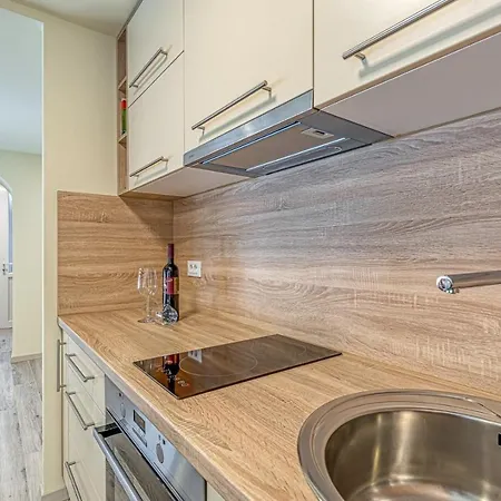 Nikola Apartment Porec