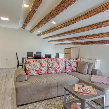 Nikola Lejlighed Poreč